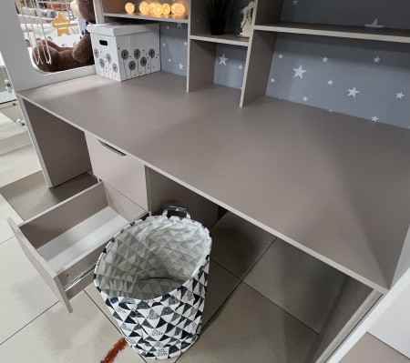 Кровать 3-х ярусная Квартет + стол для 2 детей (цвет белый)