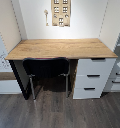 Комплект для 2 детей Брайт Золотистый: стол 2 шт. + стеллаж + полки 2 шт. от Династия Kids