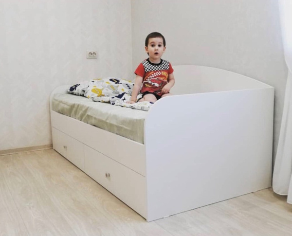 Стеллаж-перегородка + кровати коллекции Умка  от Династия Kids